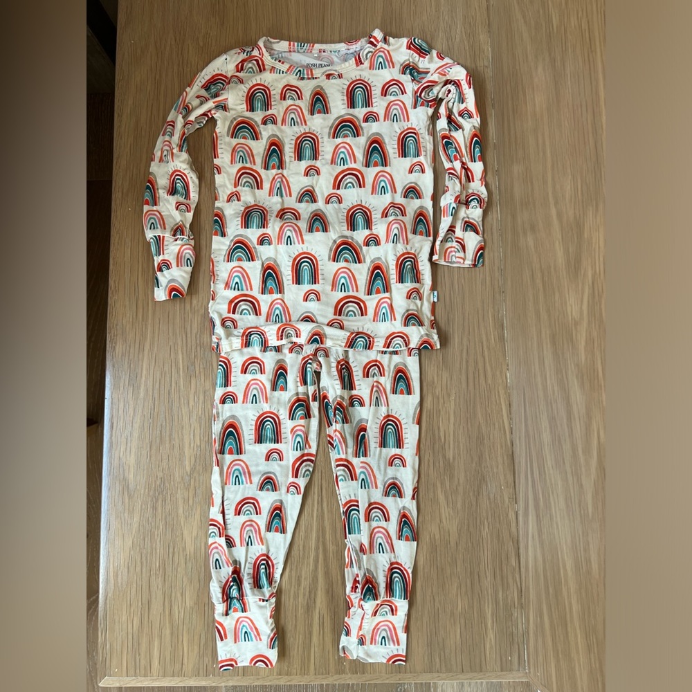 Posh peanut Skyla Long Sleeve Pajamas
2T / Beige